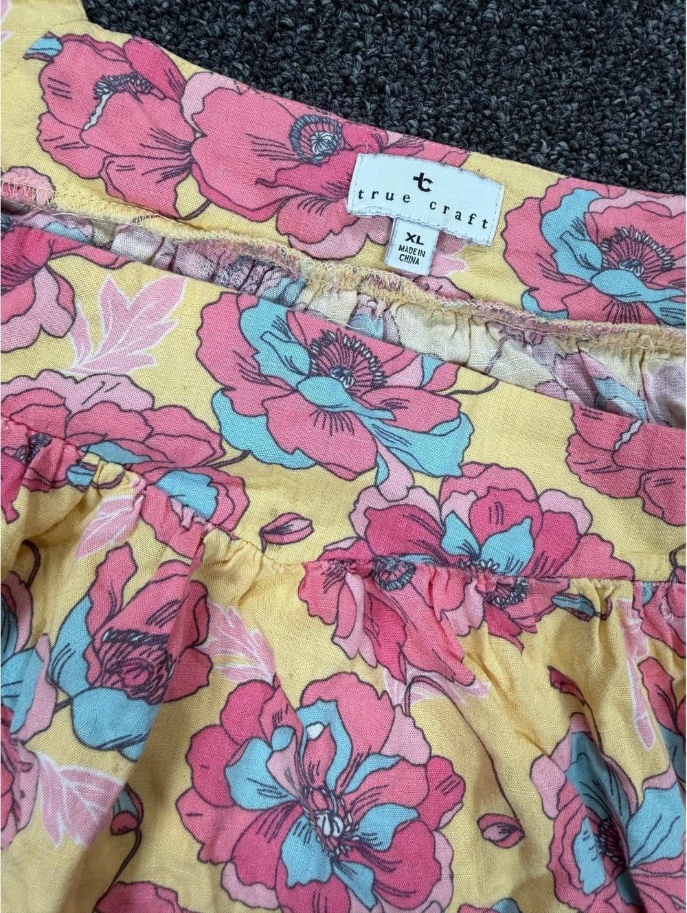 True Craft XL Floral Puff Sleeve Blouse - Picture 3 of 3